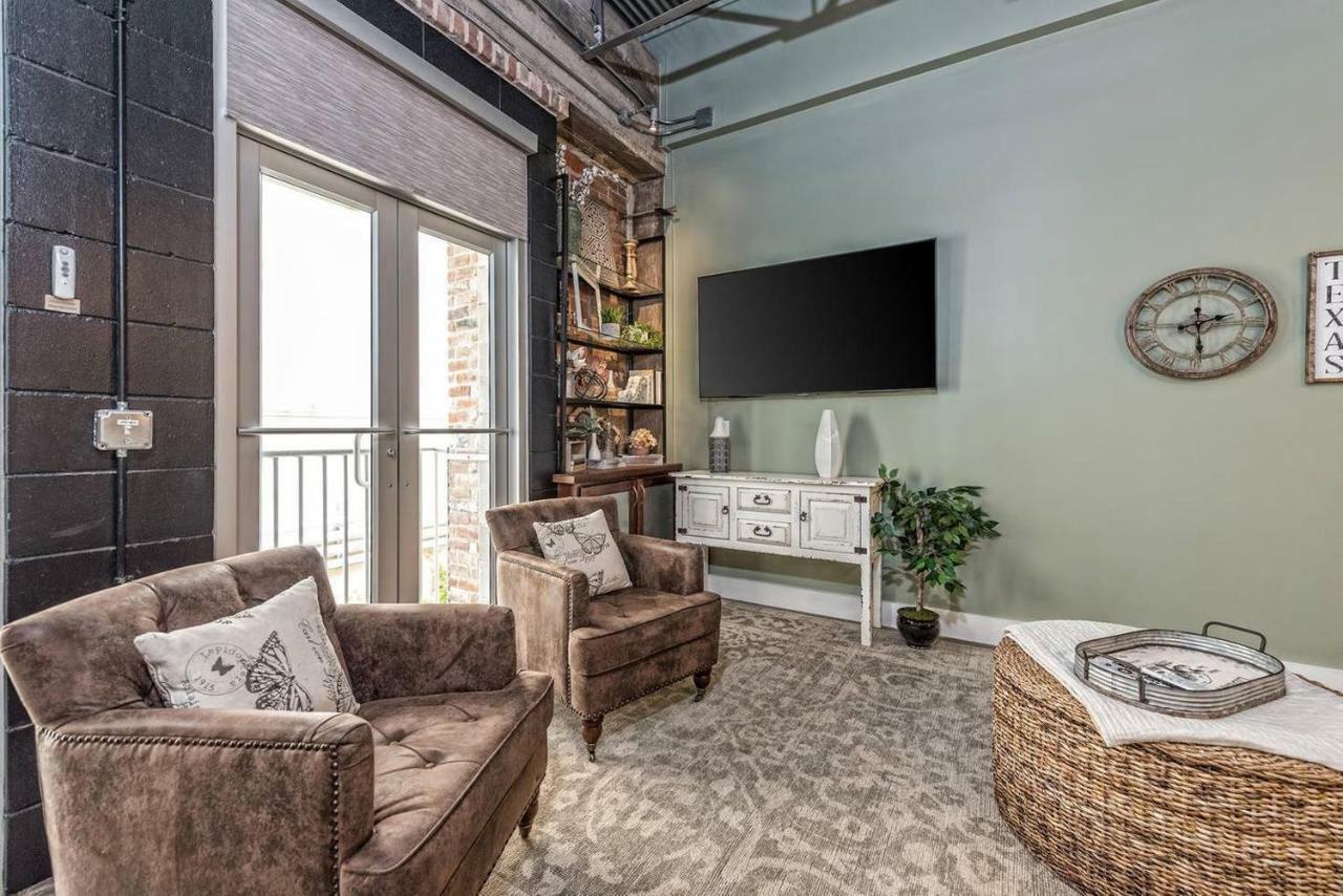 Green Door Lofts -Magnolia Loft, Silos/Downtown Уэйко Экстерьер фото