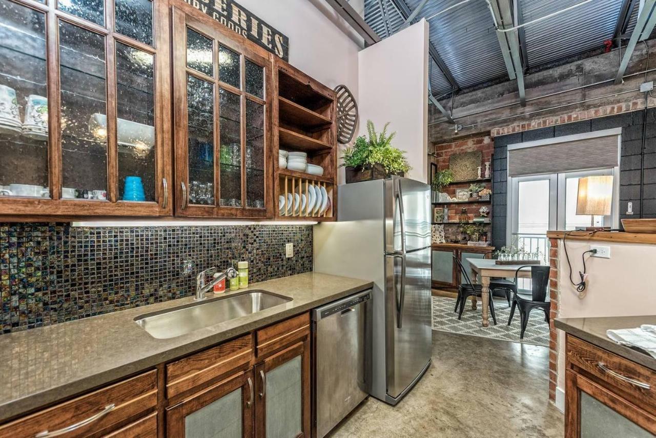 Green Door Lofts -Magnolia Loft, Silos/Downtown Уэйко Экстерьер фото