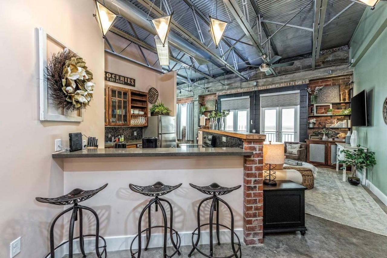 Green Door Lofts -Magnolia Loft, Silos/Downtown Уэйко Экстерьер фото