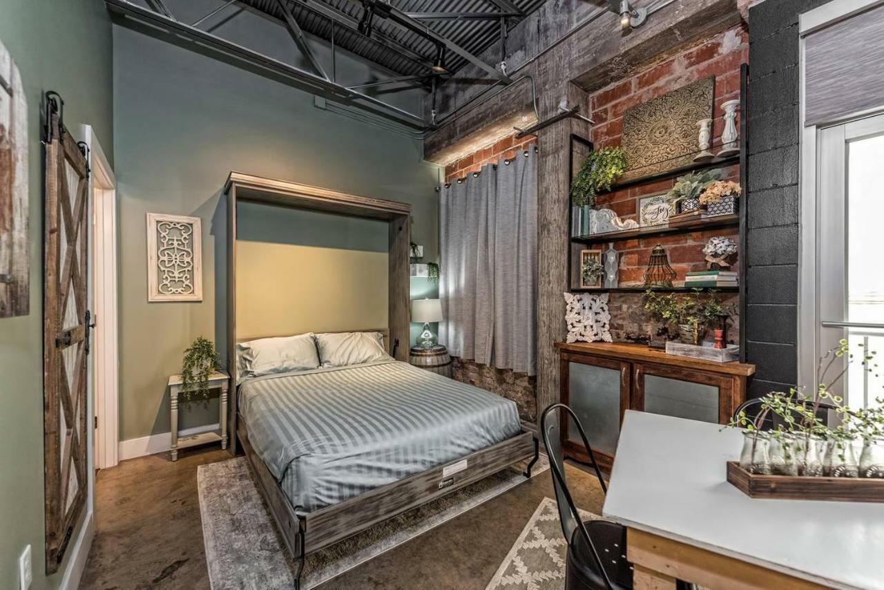 Green Door Lofts -Magnolia Loft, Silos/Downtown Уэйко Экстерьер фото